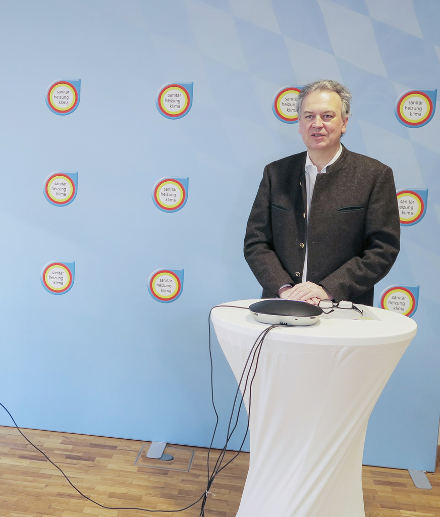 Hauptgeschäftsführer Dr. Wolfgang Schwarz freute sich über die gute Beteiligung am OL-Arbeitsseminar, das coronabedingt das erste Mal online durchgeführt wurde.