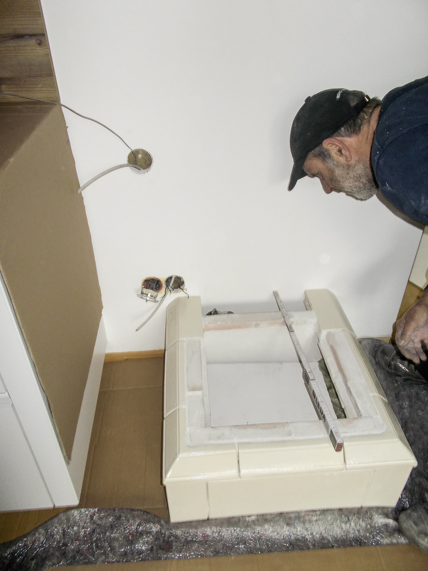 Die ﻿Einzelteile werden dann nur noch übereinandergestellt und verfugt.