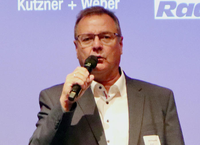 Raab-CEO Rolf Wagenfeld hieß die Gäste ebenfalls herzlich willkommen und wies auf die neuen Ableitbedingungen hin.