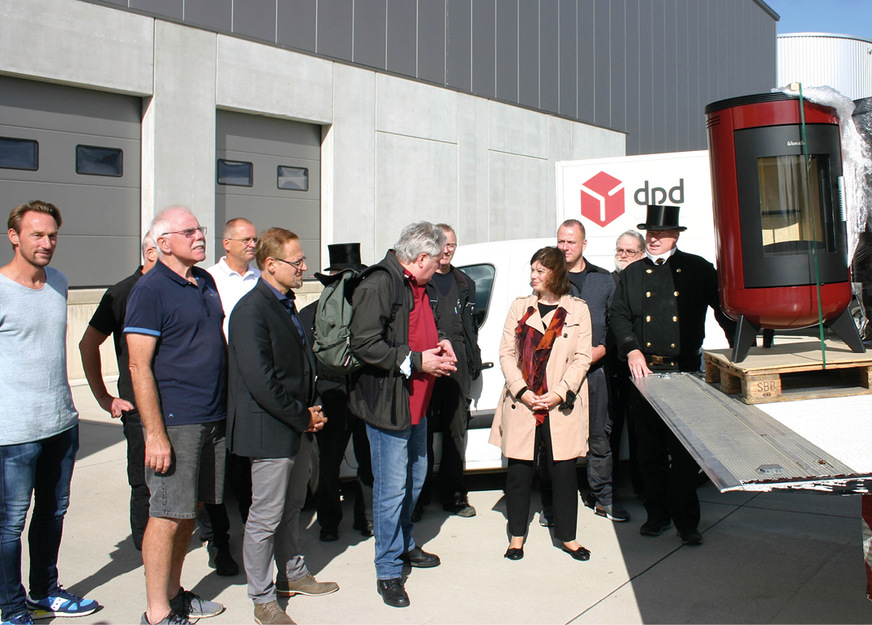 Die ersten Öfen werden in die betroffenen Ortschaften im Ahrtal geliefert.