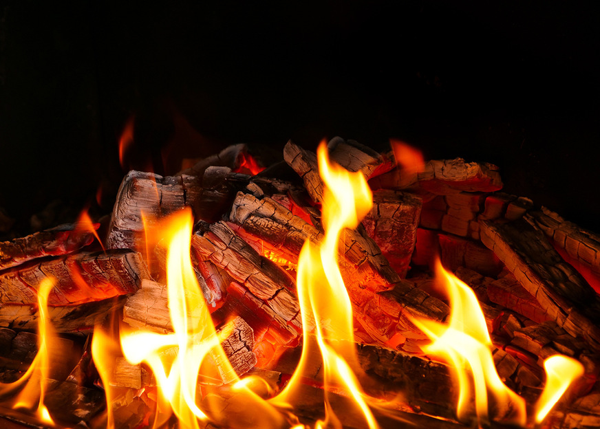 Emissionsverhalten von Einzelfeuerstätten für Scheitholz ist maßgeblich vom Verbraucherverhalten abhängig.