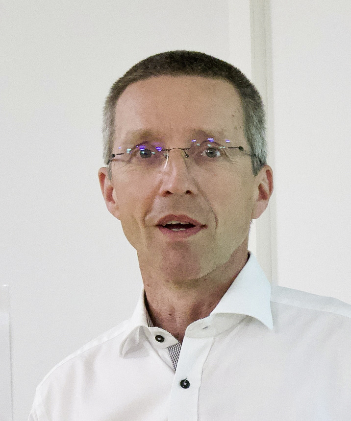 Prof. Dr.-Ing. Bert Oschatz