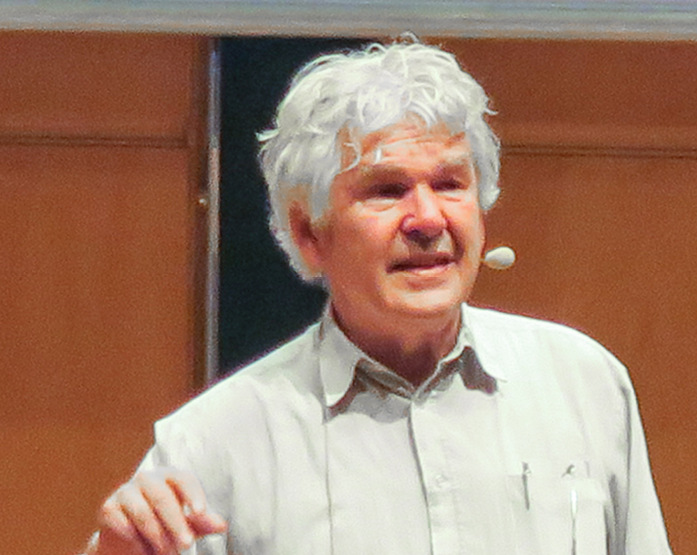 „Schuhrebell“ Heinrich Staudinger ­fasziniert&nbsp;die Teilnehmern mit seiner ­interessanten Festrede