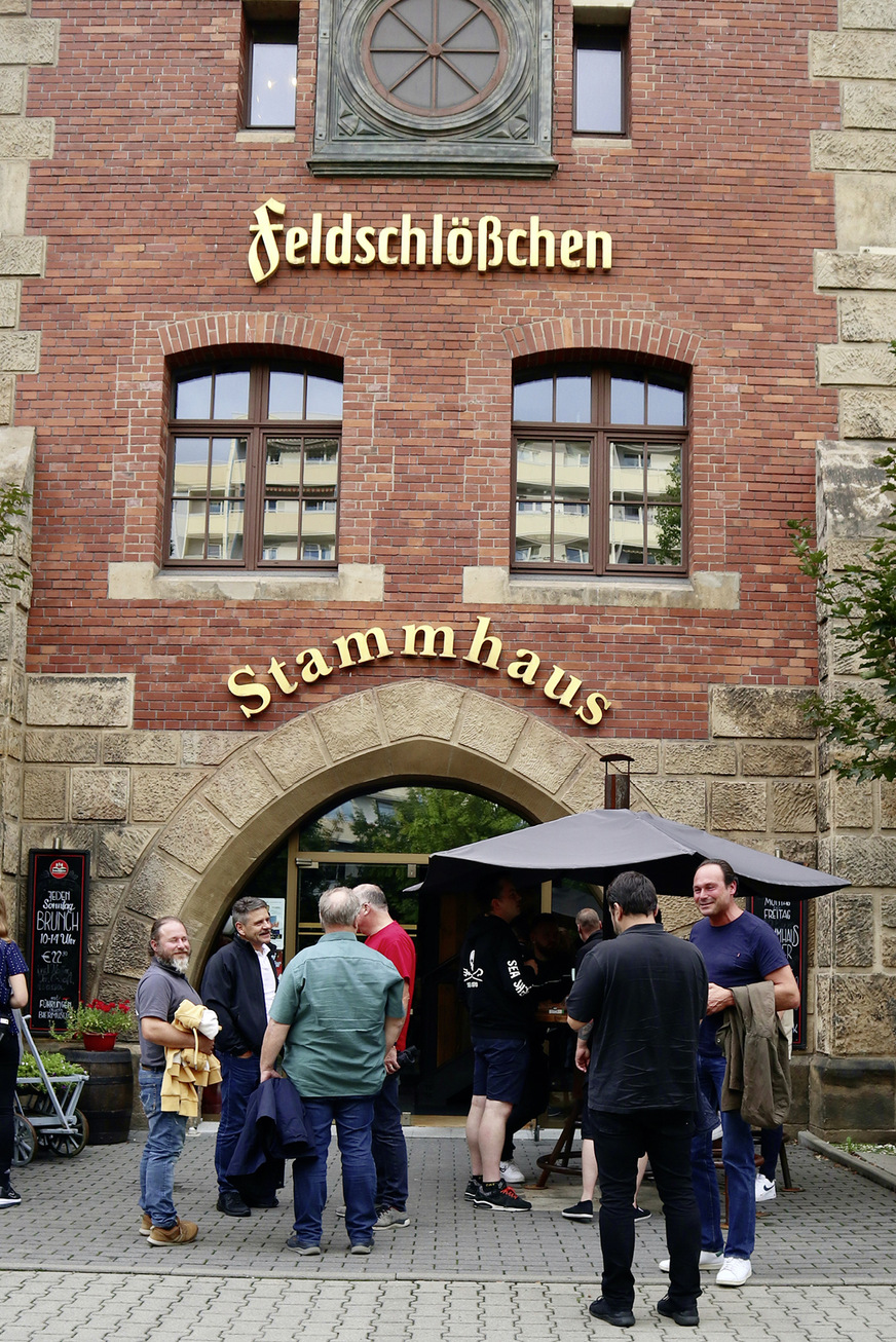 Abendprogramm im Feldschlößchen.