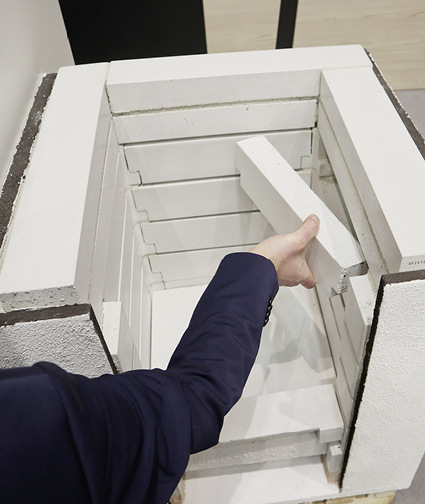 Jederzeit zugänglich und einfach entnehmbar: Feuerraumauskleidung mit Modulsteinen aus Keramott.