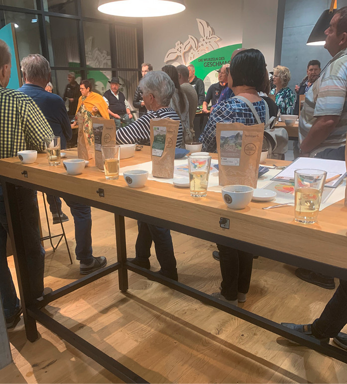 Kaffeeverkostung bei Seeberger oder ein&nbsp;Besuch bei Magirus stand am Morgen der&nbsp;Generalversammlung an.