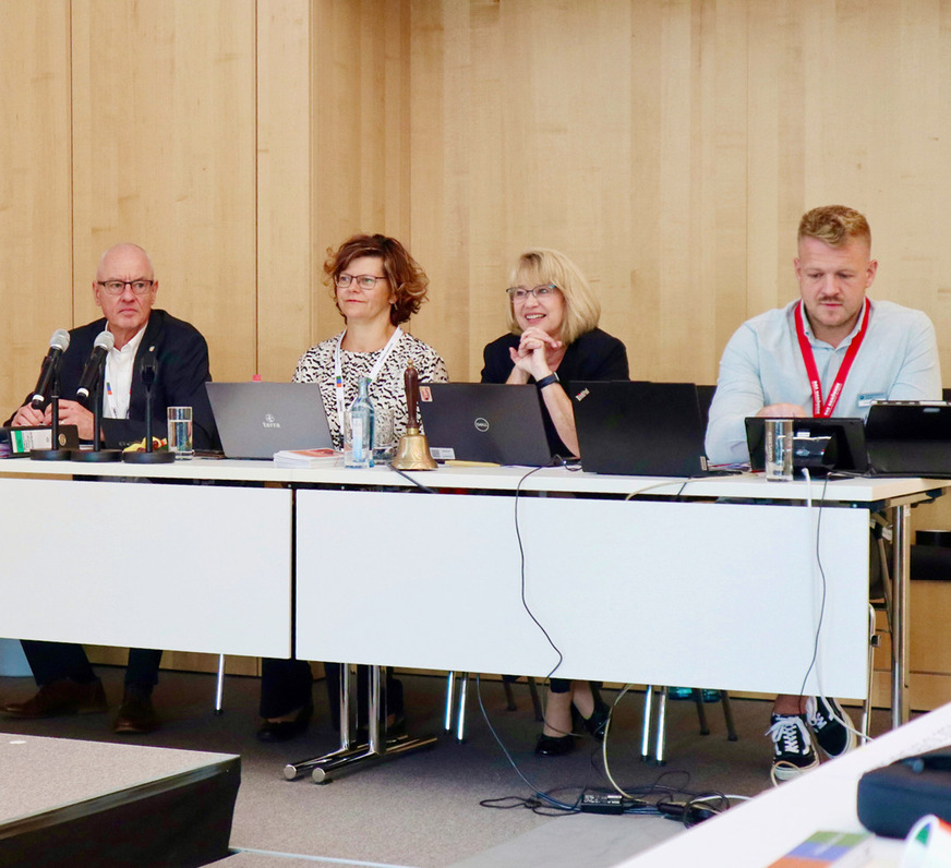 Hilfsbereite „Beisitzer“ (von links): Stefan Dziuba, Dr.-Ing. Janet Witt, Susanne Weiß-Janoschek und Stefan Kupsch.