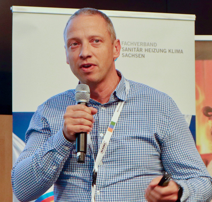 Matthias Borgmann skizzierte die vielfältigen Auktivitäten der LEAG auf dem Weg zu einem „grünen“ Energieanbieter.