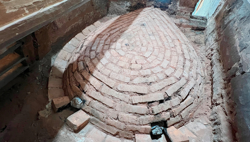 Die Innenschale des Gewölbes war auf der Außenseite noch gut intakt.