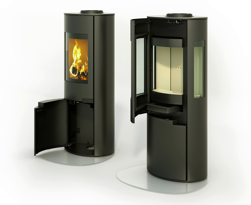 Die zeitlose Kaminofenreihe „Sirius“ ist in den Varianten „Sirius 1.1“ – ein Sichtfenster und „Sirius 3.1“ – mit zusätzlichen seitlichen Fenstern lieferbar.