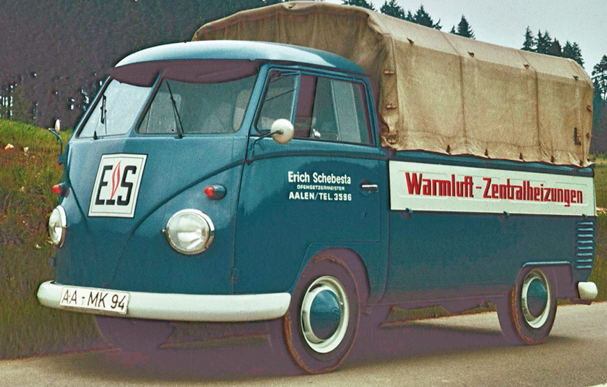 Die Handwerkstradition der Familie Schebesta reicht bis ins Jahr 1930, ursprünglich in Schönberg, zurück. 1963 wurde von Erich Schebesta in Aalen ein neuer Ofenbaubetrieb eröffnet, den 1998 Janniks Vater Ralf übernahm. Jannik begann seine OL-Ausbildung im Jahr 2017.