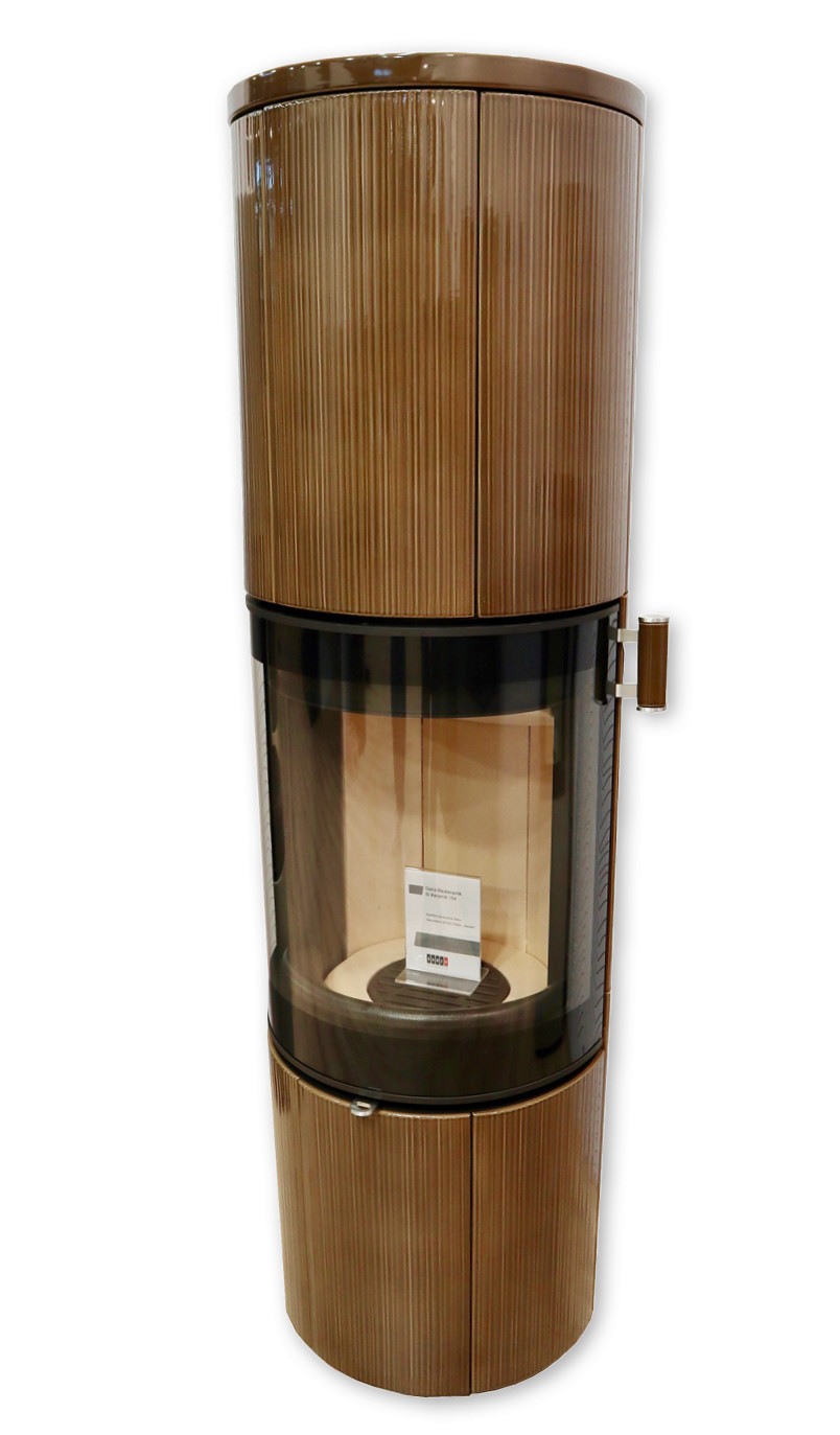 Säulenofen mit Oberflächenstruktur „Natur“.