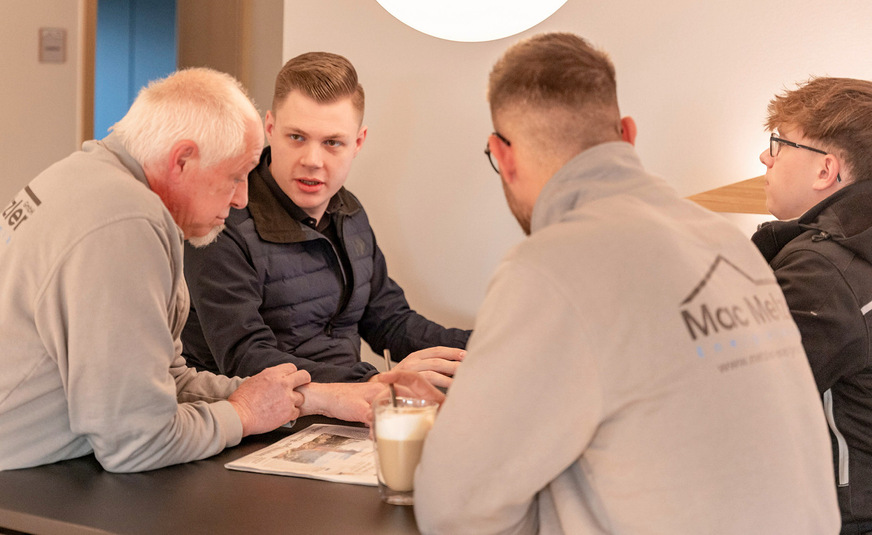 Nichts geht ohne das Team! Till Luk﻿as hat das Unternehmen Mac Metzler nach dem frühen Tod seines Vaters innerhalb von fünf Jahren von zwei auf 35 Mitarbeiter gebracht.