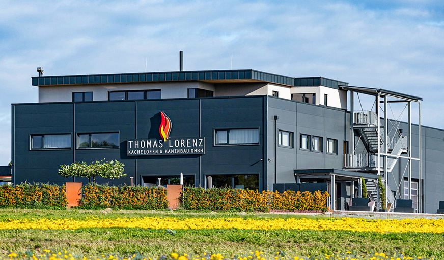 In diesem staatlichen Unternehmen ihres Vaters wird Laura Lorenz eines Tages mit ihrem Bruder Luca die Führung übernehmen