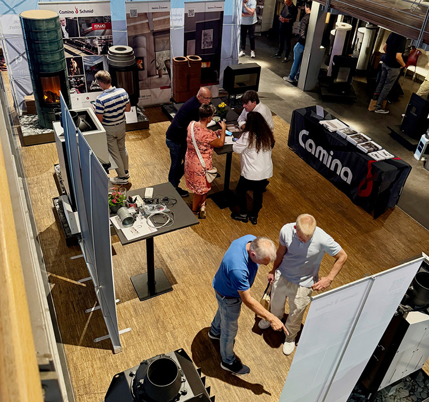 Camina & Schmid: Von der neuen Steuerung bis zum Speichersystem, von weiteren Heizeinsätzen mit der „neo“-Verbrennungstechnik bis zu Austausch-Einsätzen gab es viel zu sehen.