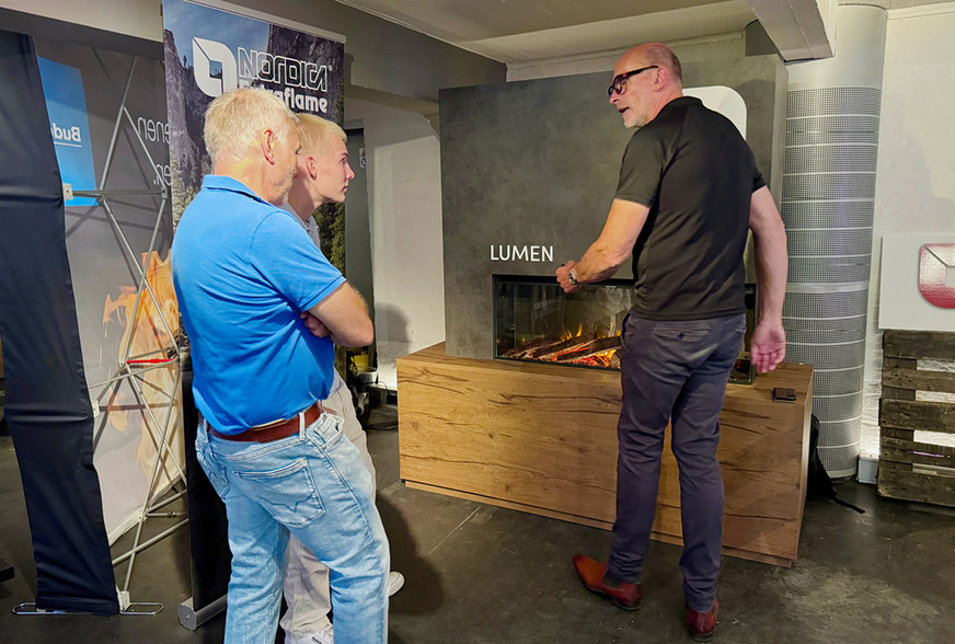 La Nordica Extraflame legte den Focus auf eine neue Produktgattung: Elektrokamine.