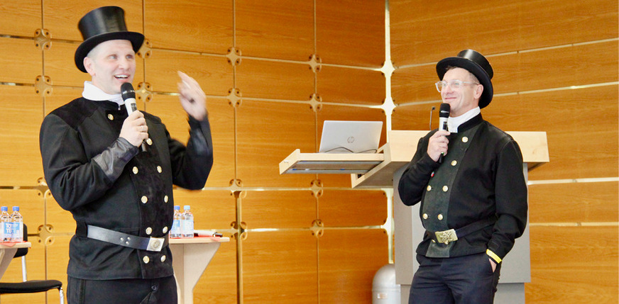 Launige Wissensvermittlung durch Schornsteinfeger .