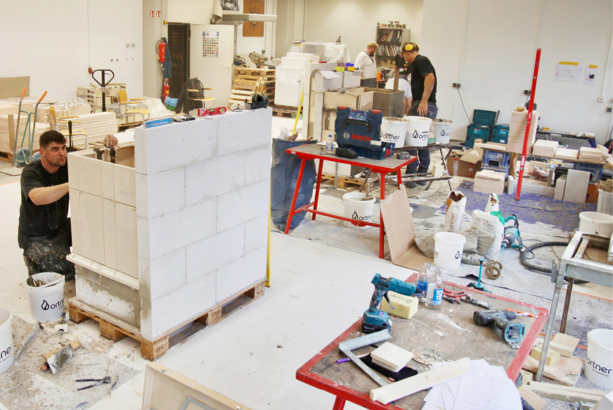 Geschäftiges Treiben: Parallel zu den TTOB fanden die deutschen ­Meisterschaften der Ofenbau-Junioren statt.