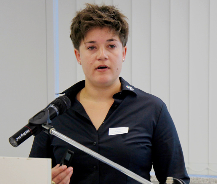 Judith Krauter, Technikvorstand des Schornsteinfeger-LIV Baden-Württemberg, verwies auf künftig strengere Anforderungen an Emissionen.