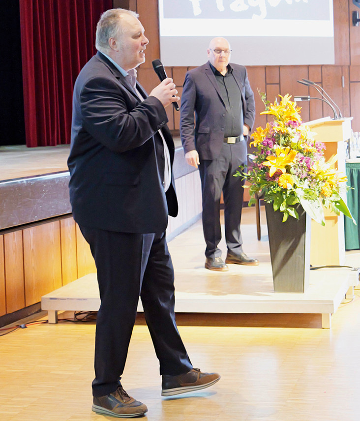 Die Referenten sowie der technische Berater des Fachverbandes Jörg Knapp standen bei Fragen rund um die Vorträge Rede und Antwort.