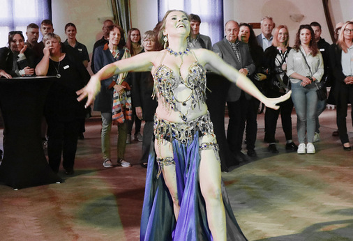 Dabei Vize-Weltmeisterin im Bauchtanz, ­Katharina Then.