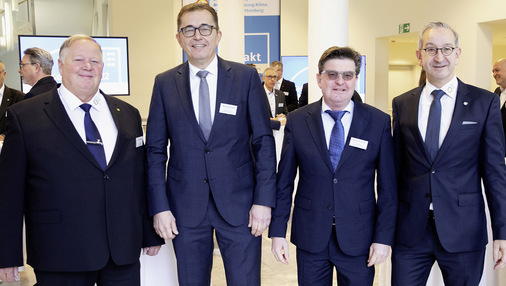 Fachverbands-Vorsitzender﻿ Joachim Butz, ZVSHK-Präsident Michael Hilpert, ZVSHK-Geschäfts­führer Helmut Bramann, Hauptgeschäftsführer FV SHK BW Wolfgang Becker (v. l .n. r).