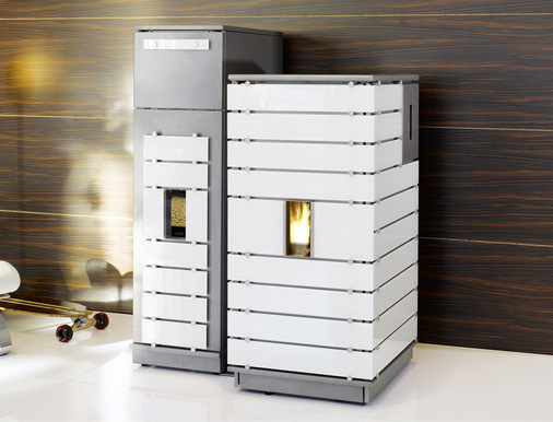 Für längeren autarken Pelletofenbetrieb hat Wodtke den bewährten ivo.tec mit zusätzlichem „Tower“-Vorratsbehälter im Programm.