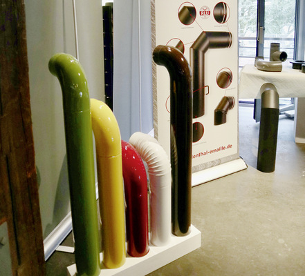 Muldental-Emaille hat ein Alleinstellungsmerkmal mit seinen farbig emaillierten Rauchrohren.