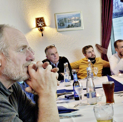  Aufmerksam verfolgten die ­Teilnehmer den Vorträgen.