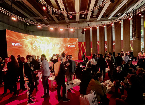  Am Mittwoch, 28. Februar, gab es auf der Progetto Fuoco die gut besuchte Aussteller-Party.