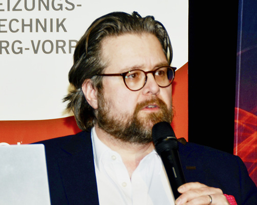  Im Dialog bleiben: Dr. Johannes Gerstner stellte die politische Arbeit der EFA dar.