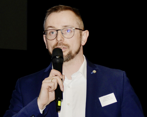  Jörg Kibellus beantwortete Fragen, die immer wieder an das Schornsteinfegerhandwerk herangetragen werden.