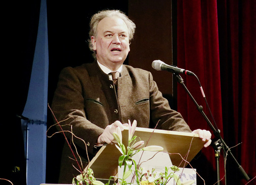 Dr. Wolfgang Schwarz, Hauptgeschäftsführer des FV SHK Bayern begrüßte die Teilnehmer des Arbeitsseminars und gab eine Einschätzung der Lage für die Branche. - © Foto: Martin Henze
