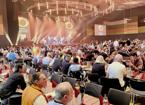  Der große Saal im ICS war bis auf den letzten Platz gefüllt.