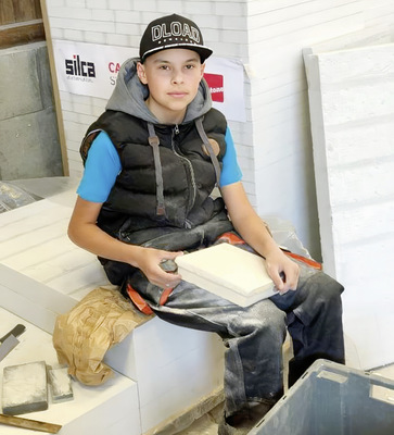  Schon beim Schülerpraktikum, das hinterher in einer Ausbildung mündete, war Efe engagiert dabei.