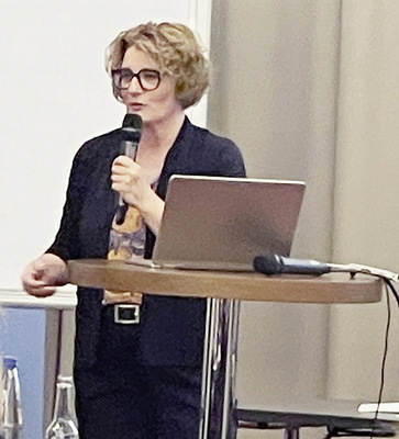  Monika Laun, Geschäftsführerin der Agentur Lorenz & Company, stellte den Jahresbericht Werbung vor.