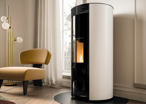 Alle auf der T3 Plattform basierenden Pelletöfen, dazu zählt auch „Emily“, sind mit dem Complete Burning System ausgestattet, einer innovativen Technologie von Palazzetti, die eine vollständige Ver­brennung der Pellets gewährleistet. Sie verfügen überdies über das Self Cleaning System zur Selbstreinigung des Brennraums.