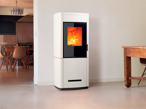 Der Scheitholz-Pellet-Hybridofen „E228 M“ ist eines der Erfolgsmodelle von Piazzetta auf dem deutschen Markt.