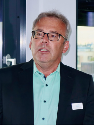 Michael Erlhof stellte den laufenden Feldversuch zur Langzeitfunktion von Staubabscheidern an Einzelraumfeuerstätten vor – mit positivem Zwischenergebnis.