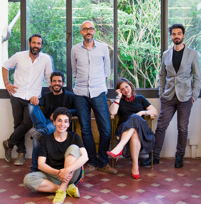 Eutropia Architettura ist auf architektonisches Design spezialisiert, von Innenarchitekturdetails bis zur makro städtischen Planung, einschließlich Restaurierung, räumlichen Transformationen und Installa­tionen. www@eutropia-architettura.it