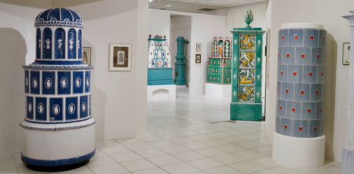 Im sehr sehenswerten Kachelofenmuseum sind herausragende Exponate aus verschiedenen europäischen Regionen und Epochen zu sehen.