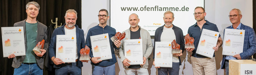 Die glücklichen Gewinner v.l.n.r.: Tobias Rutz, Andreas Pöhl, Tobias Weber, Hendrik Kraus, Otto Gschwend, Julian Stern, Günther Seyrlehner.