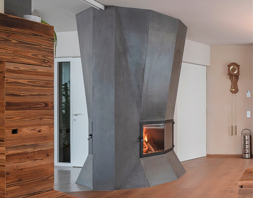 Wenn es etwas größer sein darf - hier ein höchst individueller Ofen im Fresco-Gewand.