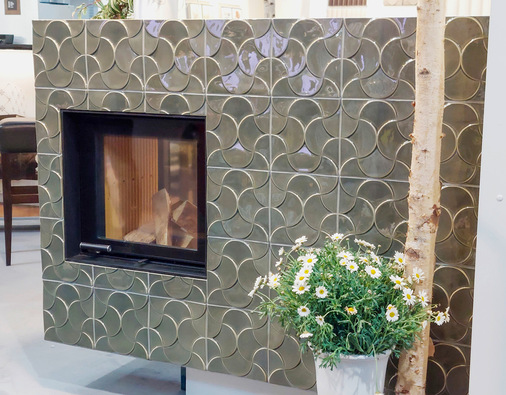 Tunnelanlage mit neuer Kachel K 25 Impuls, Glasur salbei.