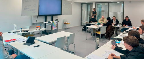 Die Klassenräume zeichnet eine modernste Ausstattung aus.
