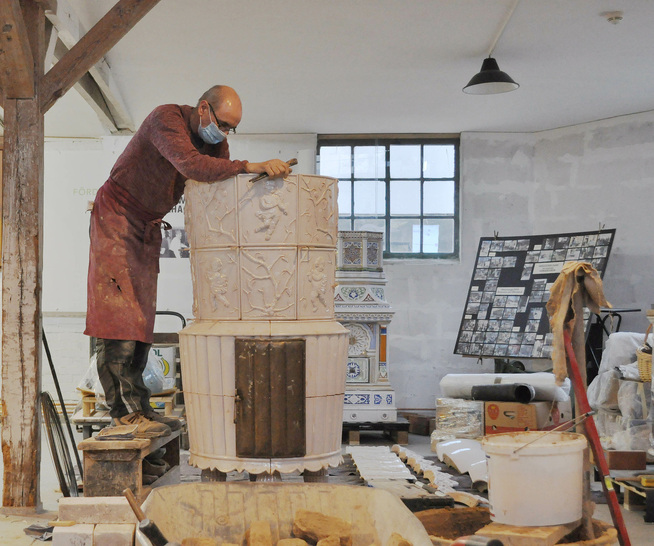 Fachmännischer Wiederaufbau historischer Öfen.
