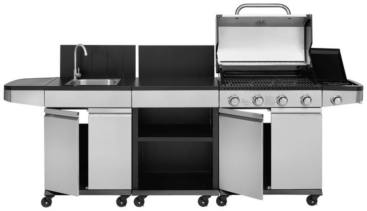 Kontrast aus Schwarz und Silber   wetterfeste Grillküche in schlichter Eleganz.