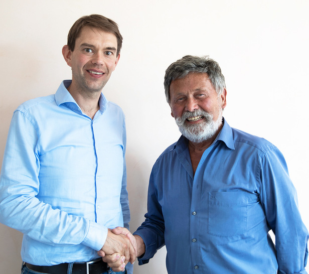 Spartherm-Gründer Gerhard Manfred Rokossa mit seinem Nachfolger Andreas Schönfeld.