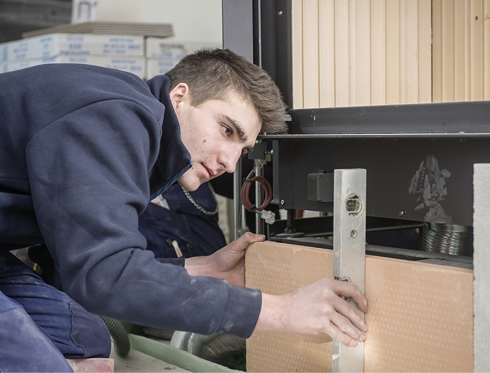 Nachwuchssicherung ist das A & O des Handwerks, auch im Ofen- und Luftheizungsbau. - © Foto: ZVSHK
