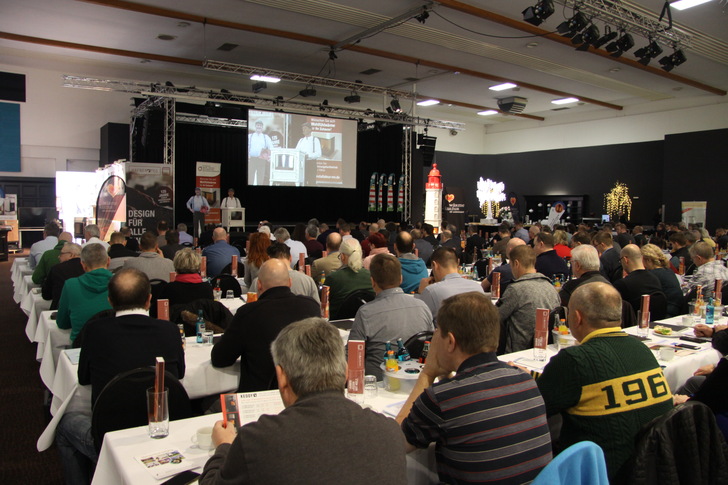 Im Frühling findet der Norddeutsche Kachelofenbauertag im nächsten Jahr statt.